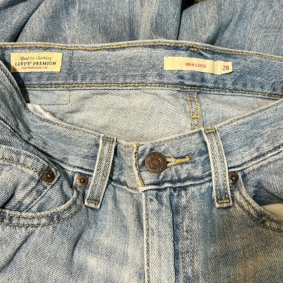 Levi’s High Loose Women's Jeans - Picture 3 of 4